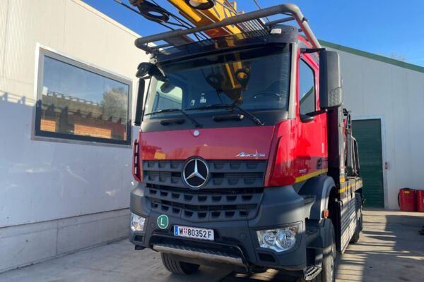 Mounty 4000 U mit  WH6 und Liftliner